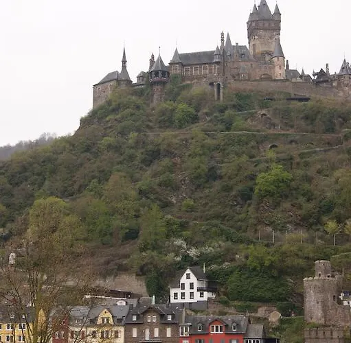 黑比膳食公寓 招待所 3*